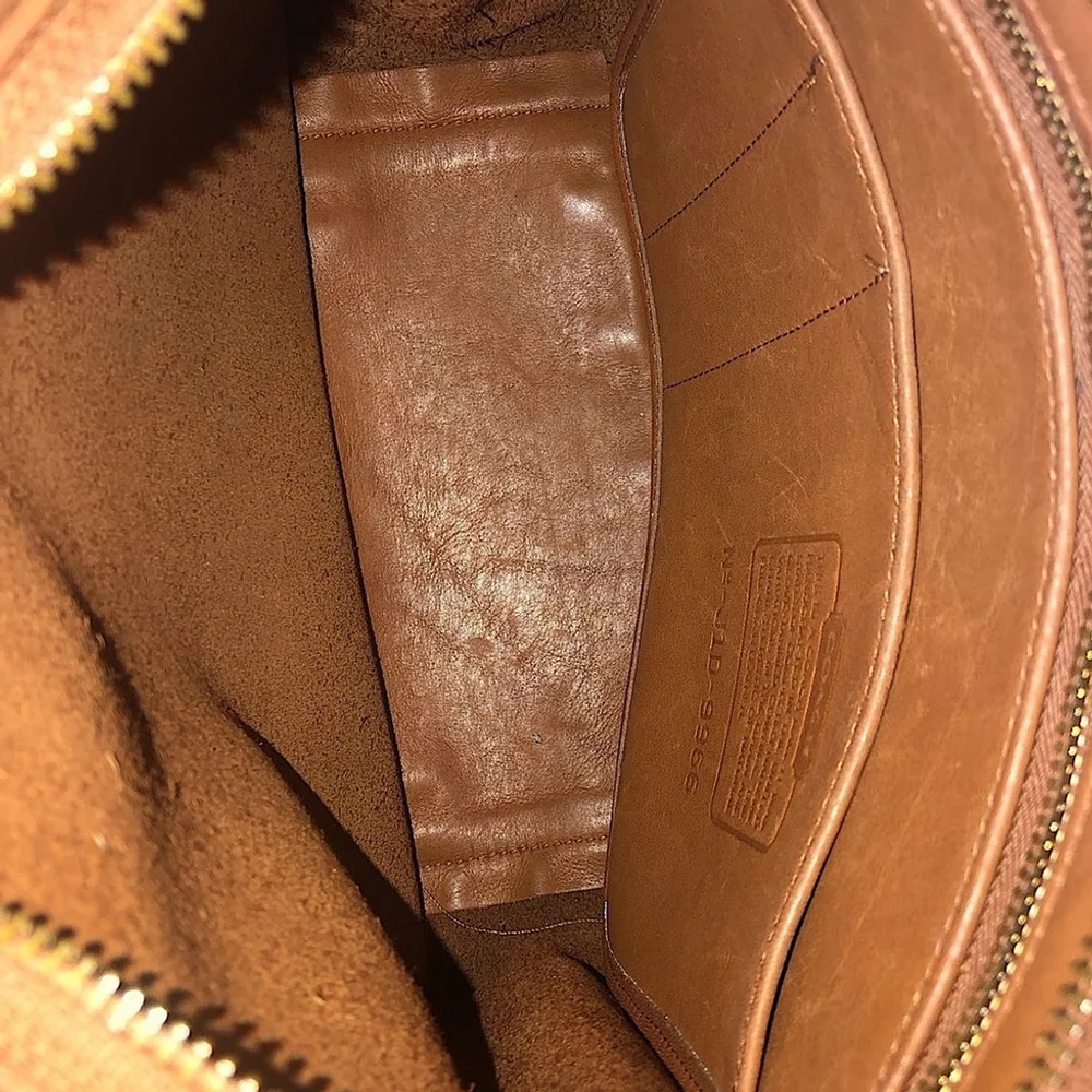 Vintage COACH Legacy Zip Camel Glove-Tanned Leather Shoulder Bag USA 9966